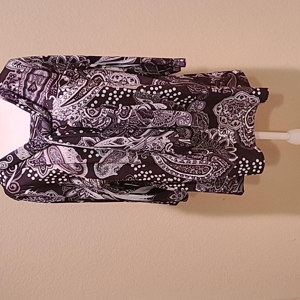 B.L.E.U Black and Grey Paisley Sequined Top With Attached Scarf Size 2X